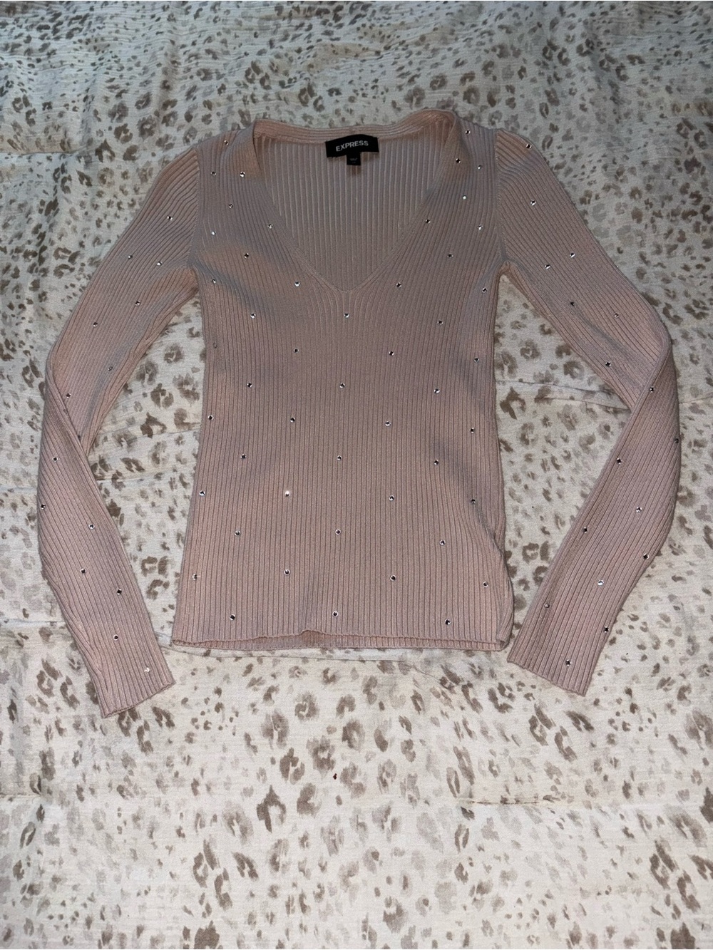 Express Blush Pink Ribbed V-Neck Sweater with Metallic Stud Detail